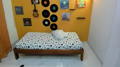 MEIS online show from March 1, 2:13 am