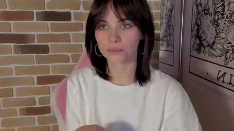 Snapshot of mekepo chatting on October 26, 3:51 pm Katie Payne online show from October 26, 3:51 pm