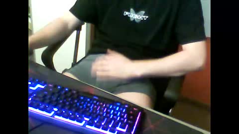 Snapshot of meks5544 chatting on February 26, 4:56 pm meks5544 online show from February 26, 4:56 pm