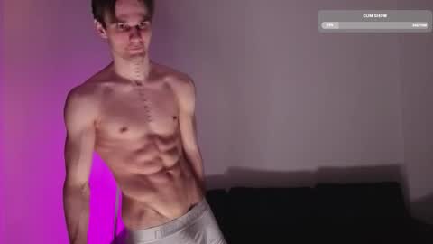 Snapshot of mel_kallen chatting on February 27, 7:58 pm MelKallen online show from February 27, 7:58 pm