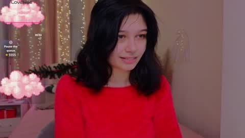 Snapshot of melan1e_ chatting on December 26, 1:40 am mel online show from December 26, 1:40 am