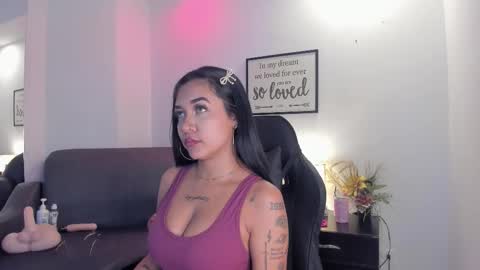 melan_owen online show from February 11, 11:04 am