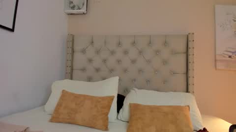 melania_xtreme online show from May 7, 1:33 am