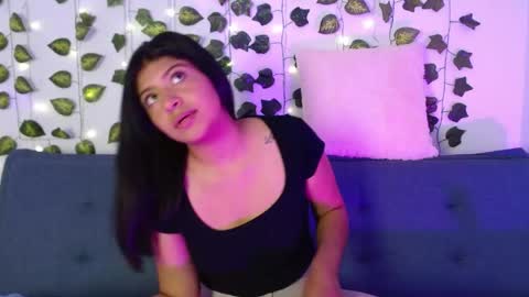 melanie online show from May 25, 10:27 pm