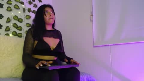 melanie online show from May 27, 11:24 pm