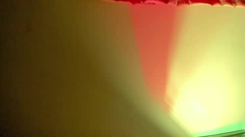 Snapshot of melanie__evans chatting on April 27, 10:57 am melanie__evans online show from April 27, 10:57 am