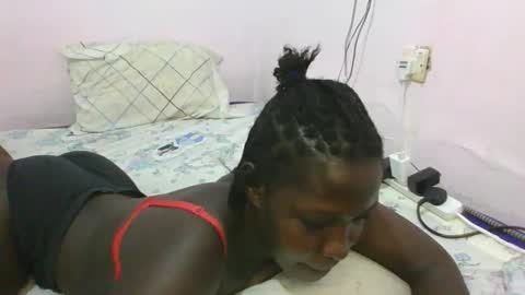 Snapshot of melanie_bae1 chatting on May 1, 6:34 pm melanie_bae1 online show from May 1, 6:34 pm