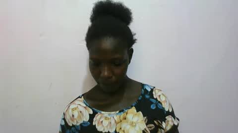 Snapshot of melanie_bae1 chatting on May 7, 5:40 pm melanie_bae1 online show from May 7, 5:40 pm