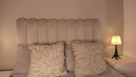 Melanie online show from March 14, 7:08 pm