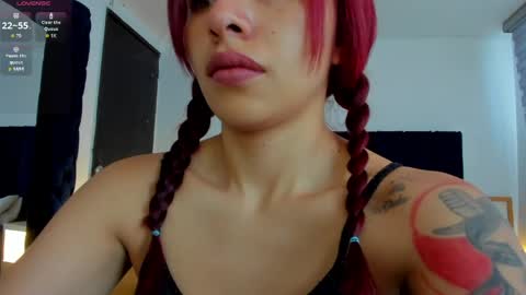 Snapshot of melanie_roux_ chatting on April 1, 12:28 pm Melanie roux online show from April 1, 12:28 pm