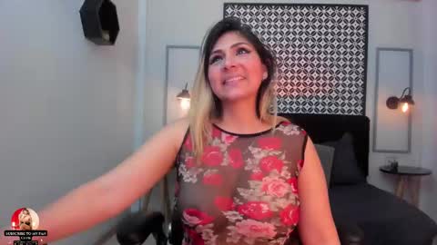 Melanie online show from October 28, 9:28 pm
