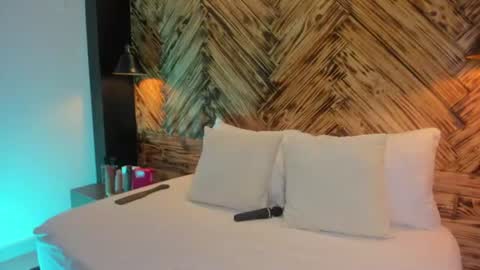 melaniejeann_ online show from July 31, 2:55 am