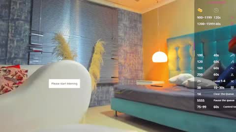 Snapshot of melanierioss_ chatting on April 27, 1:20 pm online show from April 27, 1:20 pm