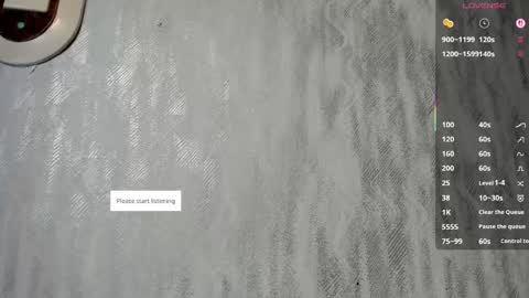 Snapshot of melanierioss_ chatting on May 2, 1:16 pm online show from May 2, 1:16 pm