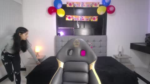 melanny_petite online show from July 10, 12:30 pm