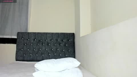 melany_curt online show from April 7, 4:07 pm