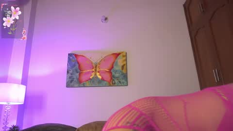 melany online show from May 25, 7:31 pm