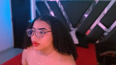 melany tylor online show from April 2, 3:15 am