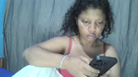 Snapshot of meld2599 chatting on November 2, 4:37 am meld2599 online show from November 2, 4:37 am