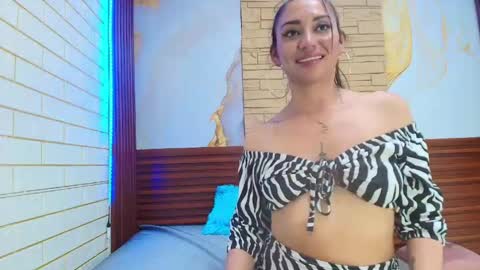Snapshot of melek_sunderpri chatting on May 22, 6:09 am melek_sunderpri online show from May 22, 6:09 am