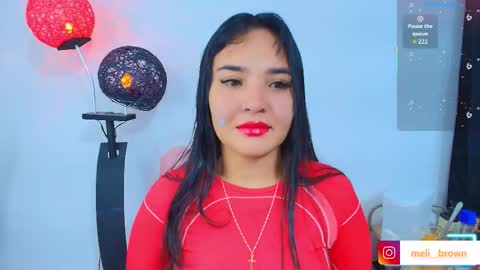    Independent model online show from March 11, 8:42 am