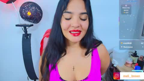   Independent model online show from March 12, 4:18 am