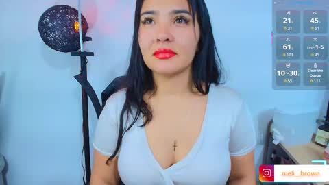    Independent model online show from March 17, 3:44 am