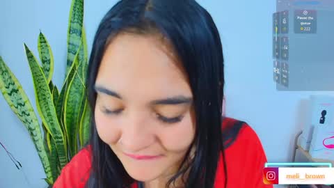    Independent model online show from May 2, 5:51 pm