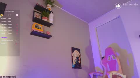 Snapshot of meliflua_a chatting on May 11, 7:33 pm Meli online show from May 11, 7:33 pm