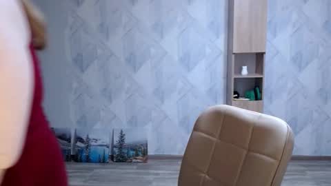 Melina online show from November 23, 8:30 pm