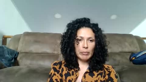 melindadelcarpio online show from March 31, 7:03 pm