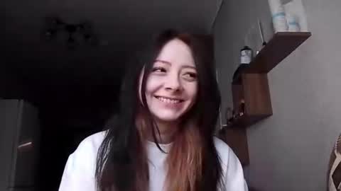 Snapshot of melindawillrett chatting on May 18, 2:18 am Misa online show from May 18, 2:18 am