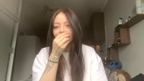 Snapshot of melindawillrett chatting on May 21, 2:51 am Misa online show from May 21, 2:51 am