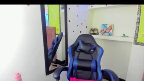 Snapshot of melisa_14 chatting on June 17, 11:34 am Melisa online show from June 17, 11:34 am