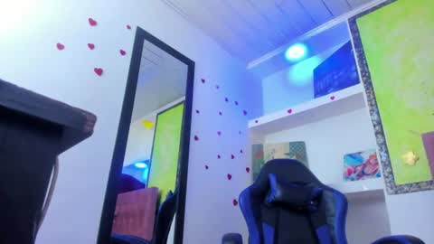 Snapshot of melisa_14 chatting on June 25, 5:39 pm Melisa online show from June 25, 5:39 pm
