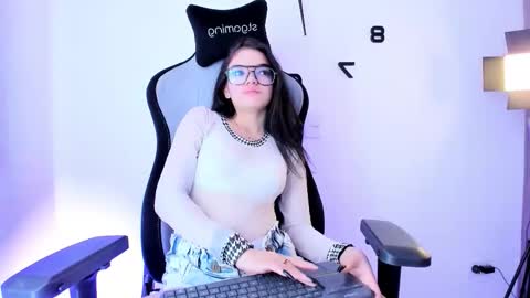 melisa_meow online show from February 10, 1:37 pm