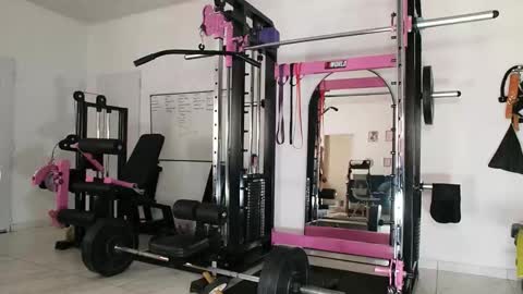 Snapshot of melisacreamy chatting on February 11, 3:17 pm Melisa online show from February 11, 3:17 pm