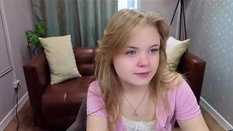 Snapshot of melissa_199 chatting on October 20, 7:20 am Sophia online show from October 20, 7:20 am