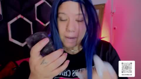 Lissa  online show from April 10, 7:07 pm