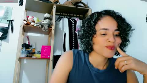 Snapshot of melissa_and_carol chatting on April 18, 7:07 pm Carol - Dany online show from April 18, 7:07 pm