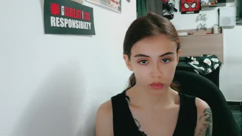 Snapshot of melissa_and_carol chatting on June 2, 8:44 pm Carol - Dany online show from June 2, 8:44 pm