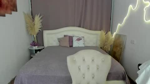 melissa_drake online show from February 18, 7:15 am