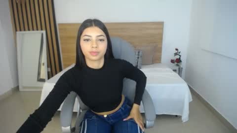 Snapshot of melissa_lenox chatting on May 28, 12:24 pm melissa_lenox online show from May 28, 12:24 pm