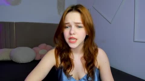 Snapshot of melissa_me0w chatting on May 23, 10:36 pm Melissa online show from May 23, 10:36 pm