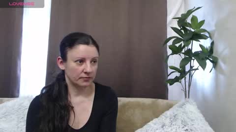 Snapshot of melissa_mely2 chatting on March 17, 9:23 am Melissa online show from March 17, 9:23 am