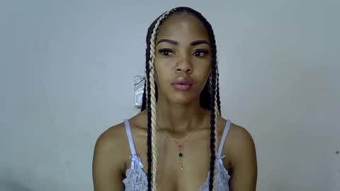 Snapshot of melissah_hot chatting on July 16, 8:09 am melissah_hot online show from July 16, 8:09 am