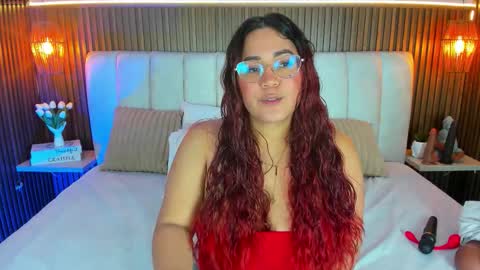 M E L I S S A  online show from February 26, 11:53 am