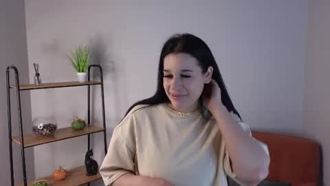 Snapshot of melissalong chatting on July 17, 9:05 am Sofi online show from July 17, 9:05 am