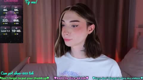 Snapshot of melissaober chatting on March 8, 12:42 pm Melissa or abbreviated Mel or Lis online show from March 8, 12:42 pm