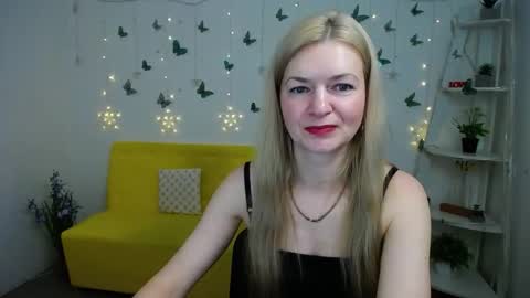 Melissa online show from March 13, 1:18 pm